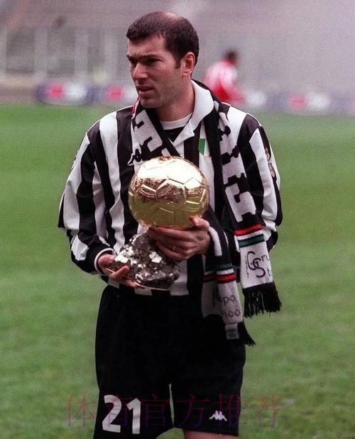 齐达内-我对全队防守很满意 不会轻视队中任何球员